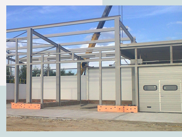 Строительство автосервисов от СтальСтрой-Тхр по цене 618 руб.